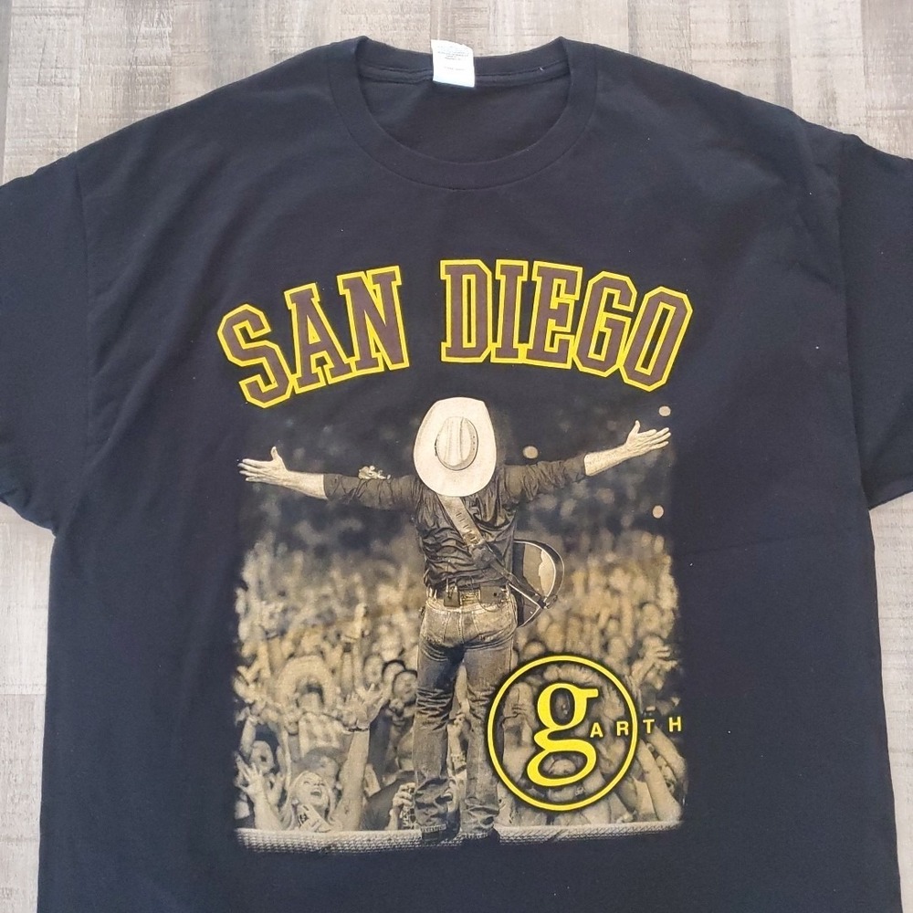 GARTH BROOKS San Diego Stadium Tour T SHIRT Mens  XL Two Sided Black